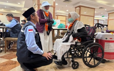 Hajj worshipper in w/c